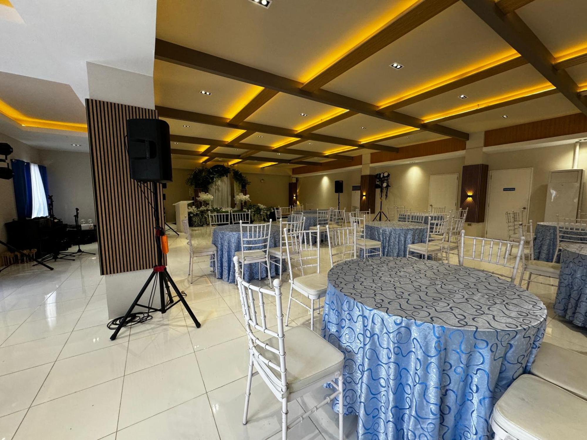 Bernese Resort Hotel Powered By Cocotel Ligao Eksteriør billede
